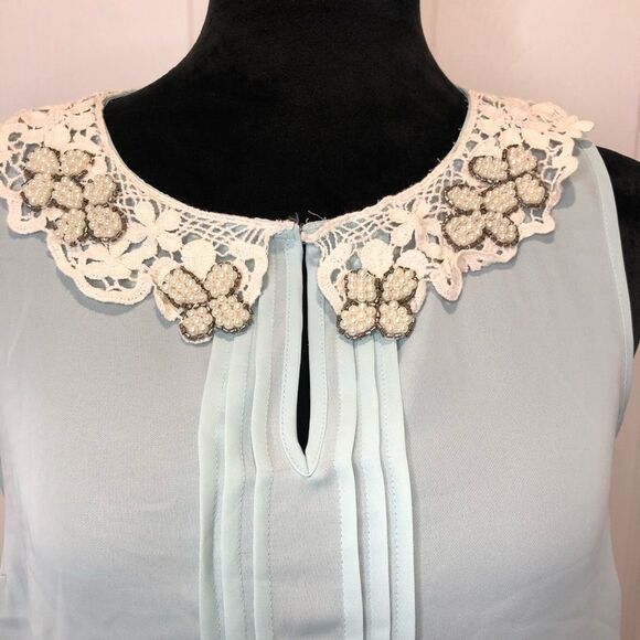 Lauren Conrad blue sleeveless top w/ pearl collar - Picture 8 of 15